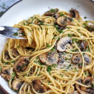 Easy Mushroom Garlic Spaghetti Recipe