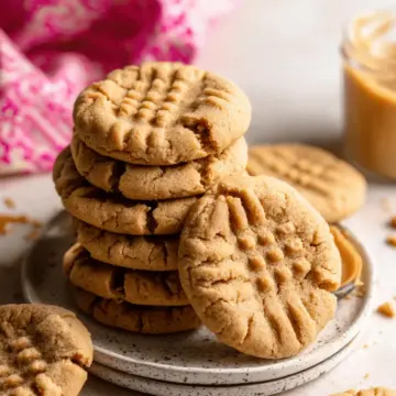 Soft & Thick Peanut Butter Cookies